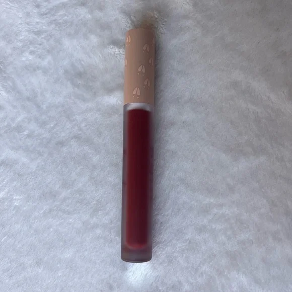 Kylie Cosmetics Matte Liquid Lipstick - Picture 4 of 6